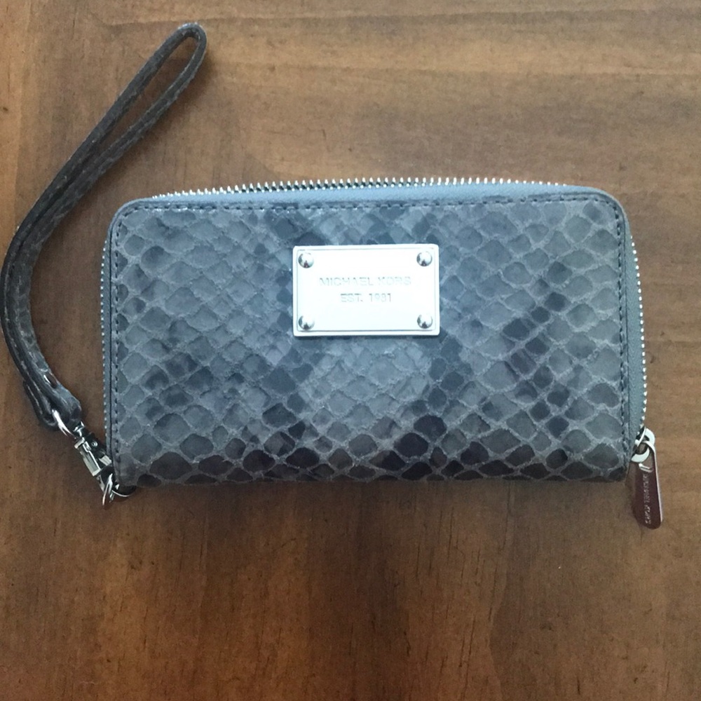 Michael Kors Wristlet